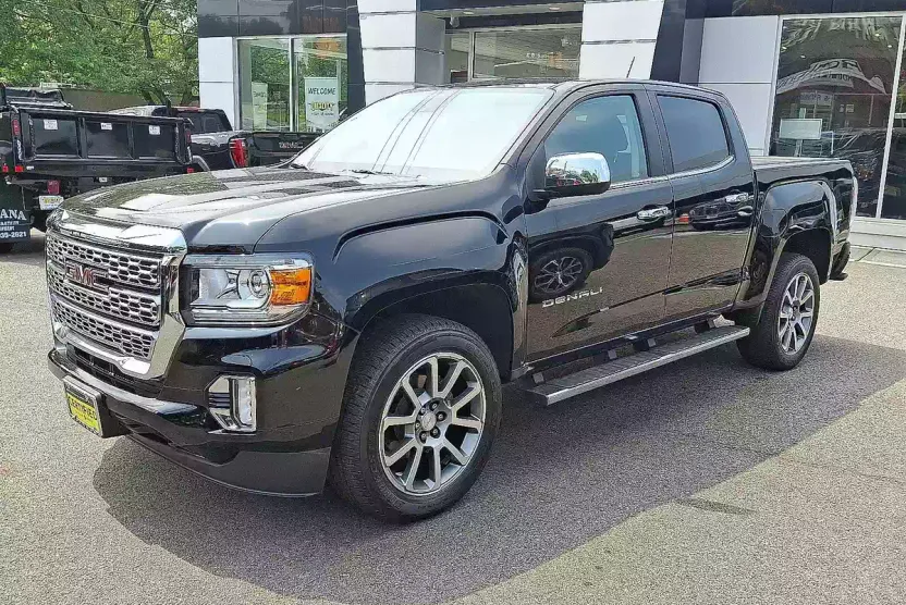 2022 Gmc Canyon Denali photo 1