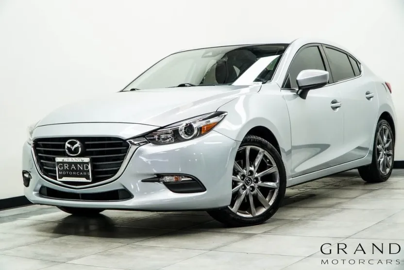 2018 Mazda Mazda3 Touring Sedan photo 1