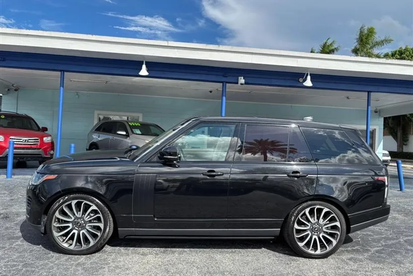 2020 Land Rover Range Rover HSE photo 1