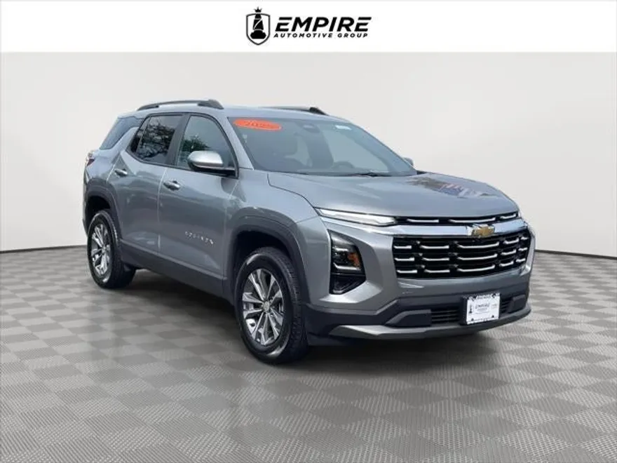 2025 Chevrolet Equinox LT photo 1