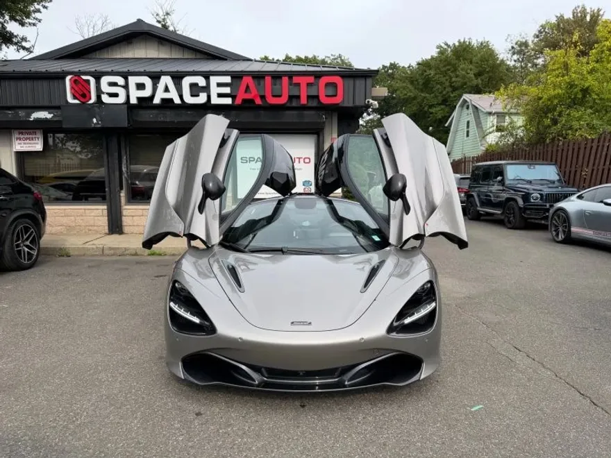 2018 Mclaren 720S photo 2