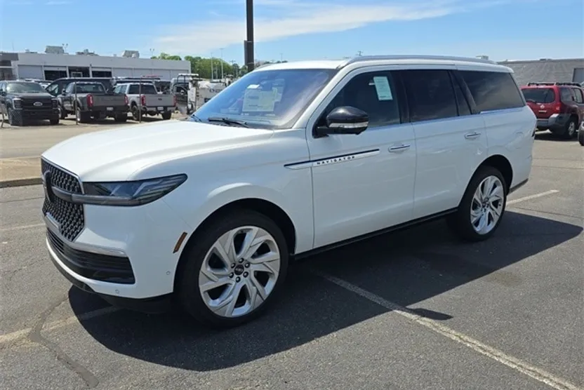 2025 Lincoln Navigator Reserve photo 1