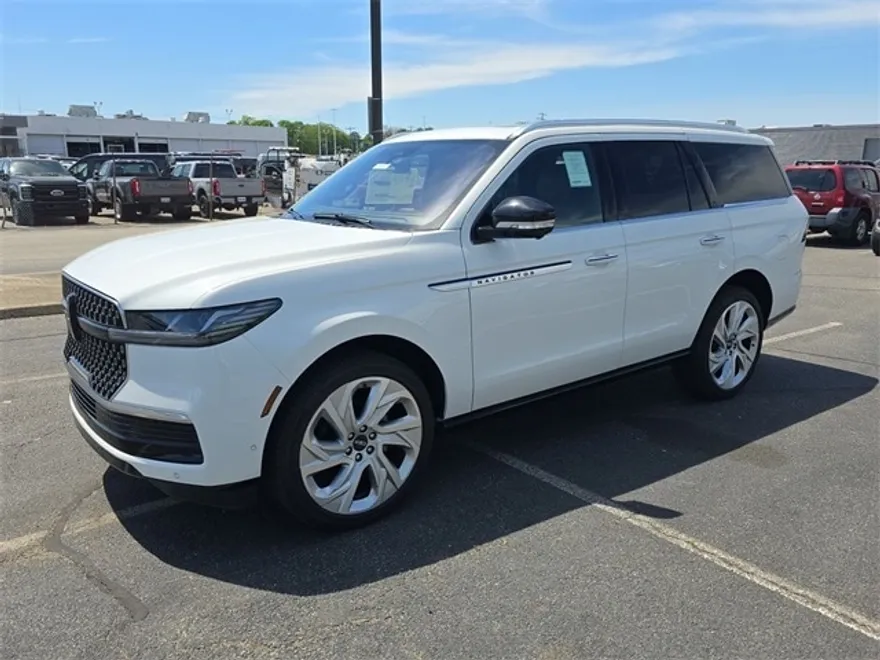 2025 Lincoln Navigator Reserve photo 1