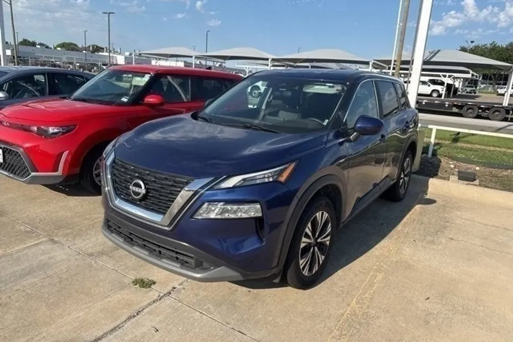 2023 Nissan Rogue SV photo 1