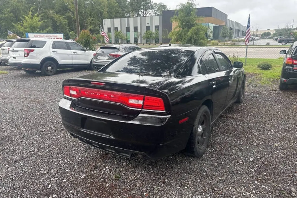 2014 Dodge Charger photo 1
