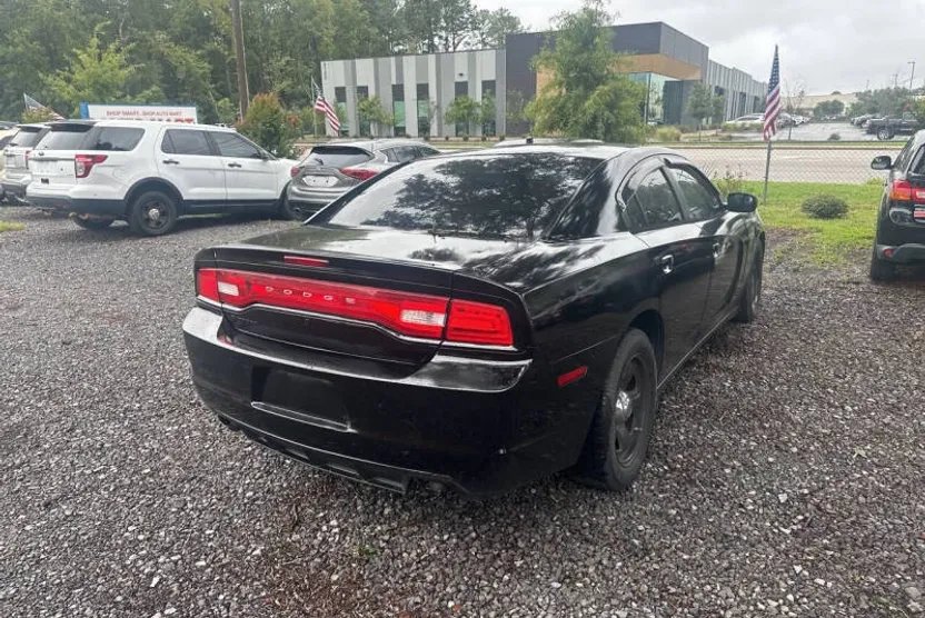 2014 Dodge Charger photo 1