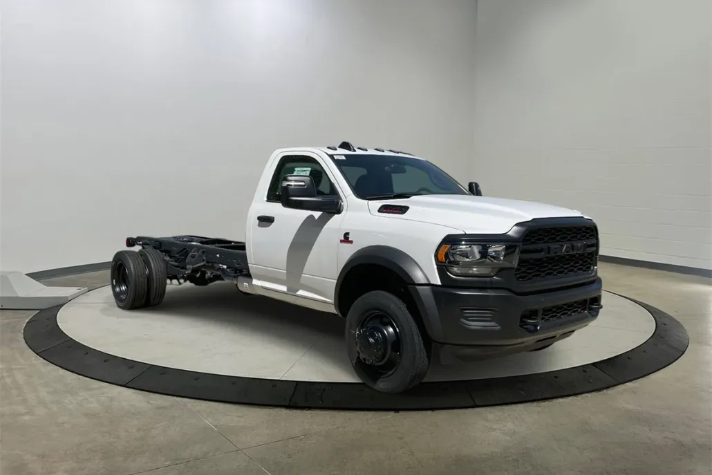 2024 Ram 5500 Tradesman photo 1