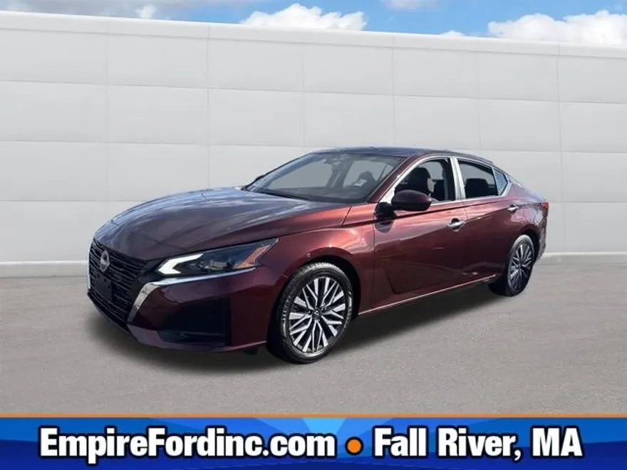 2023 Nissan Altima 2.5 SV photo 1