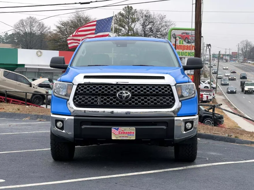 2020 Toyota Tundra SR5 photo 2