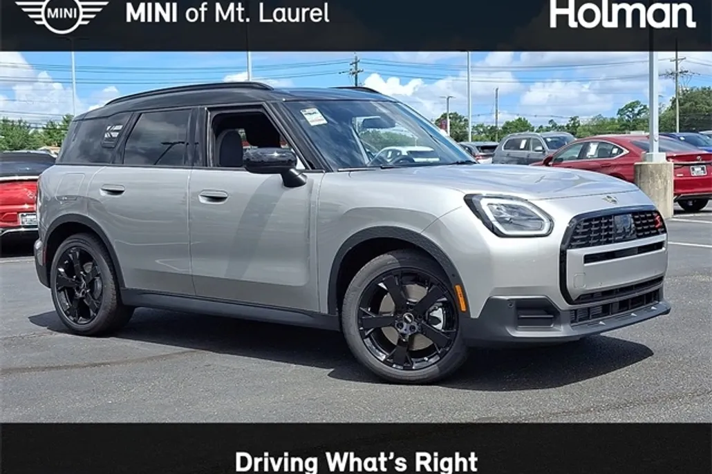 2025 Mini Countryman S ALL4 photo 1