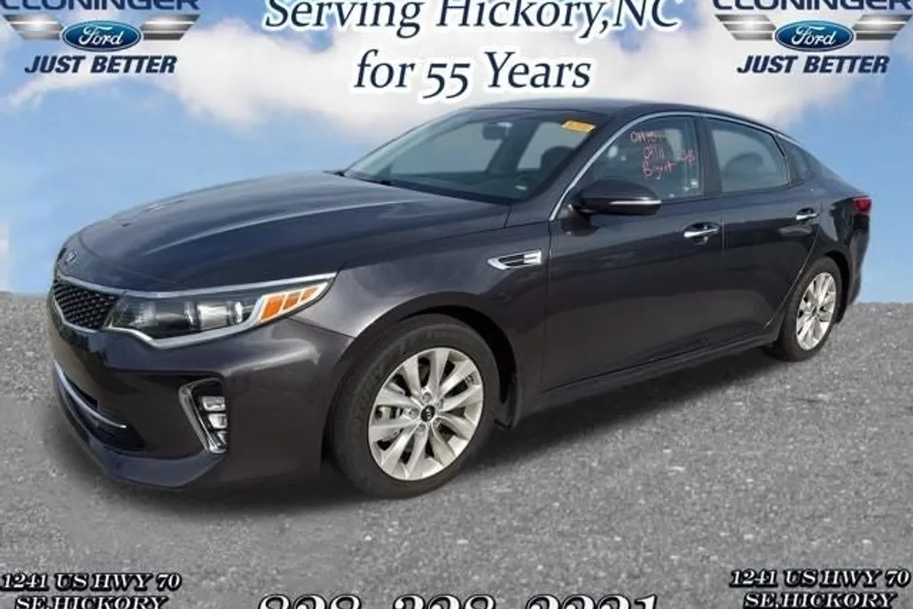 2018 Kia Optima S photo 1