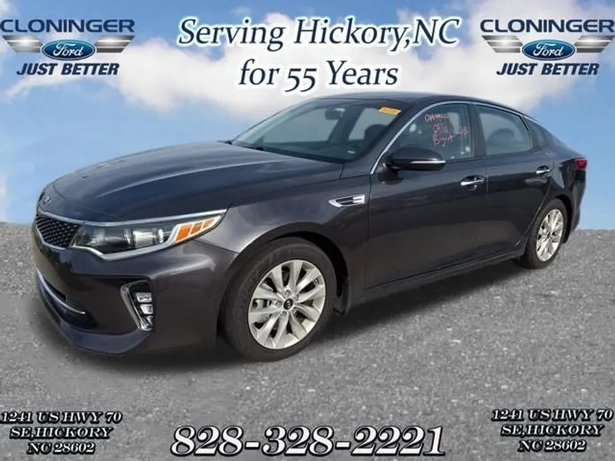 2018 Kia Optima S photo 1