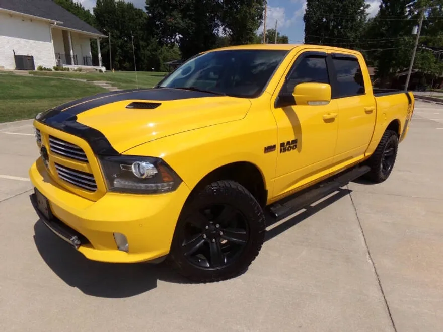 2016 Ram 1500 Sport photo 1
