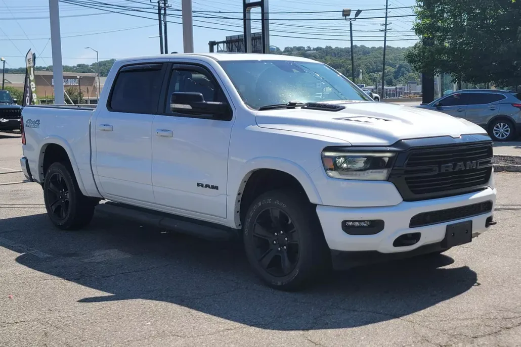 2022 Ram 1500 Laramie photo 1