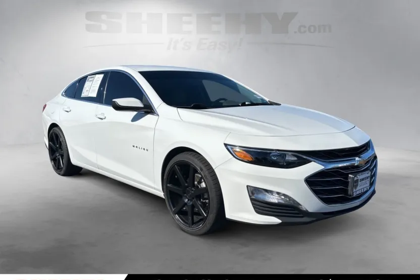 2022 Chevrolet Malibu 1LT photo 1