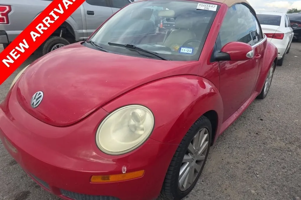 2008 Volkswagen Beetle SE Convertible photo 1