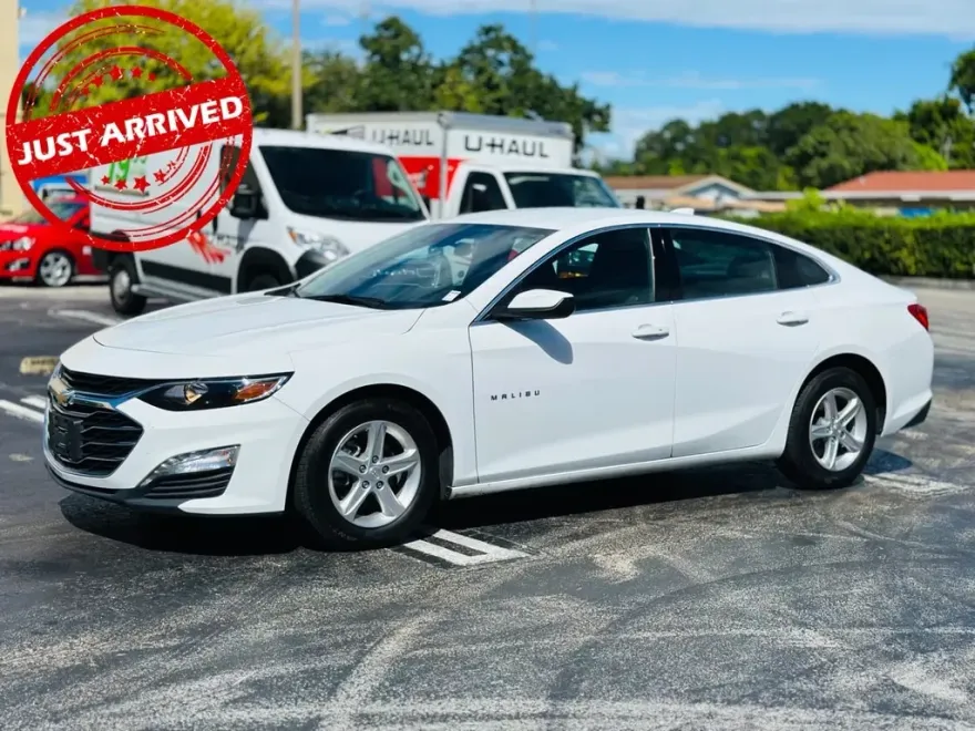 2023 Chevrolet Malibu 1LT photo 1