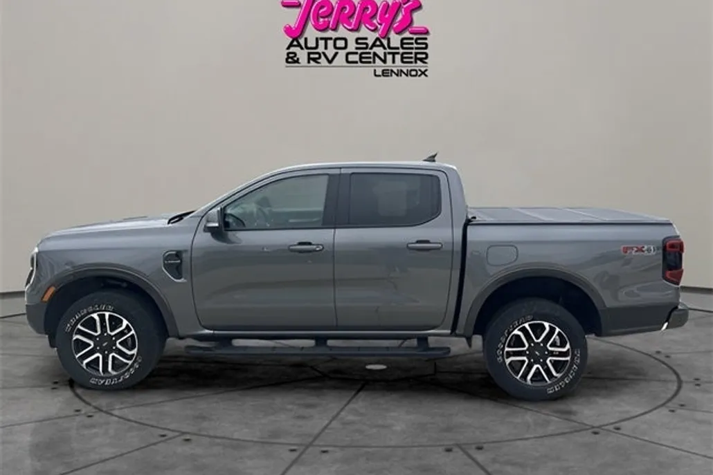 2024 Ford Ranger Lariat photo 1