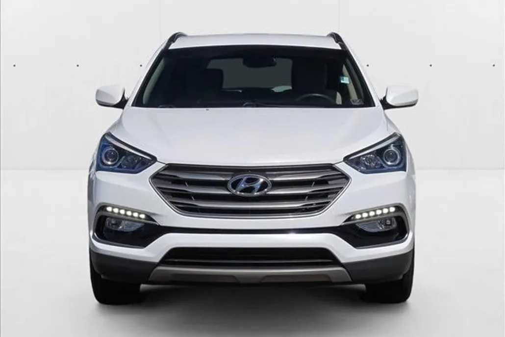 2017 Hyundai Santa Fe Sport photo 1
