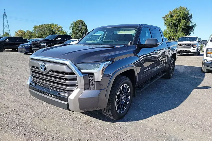 2023 Toyota Tundra Limited photo 1