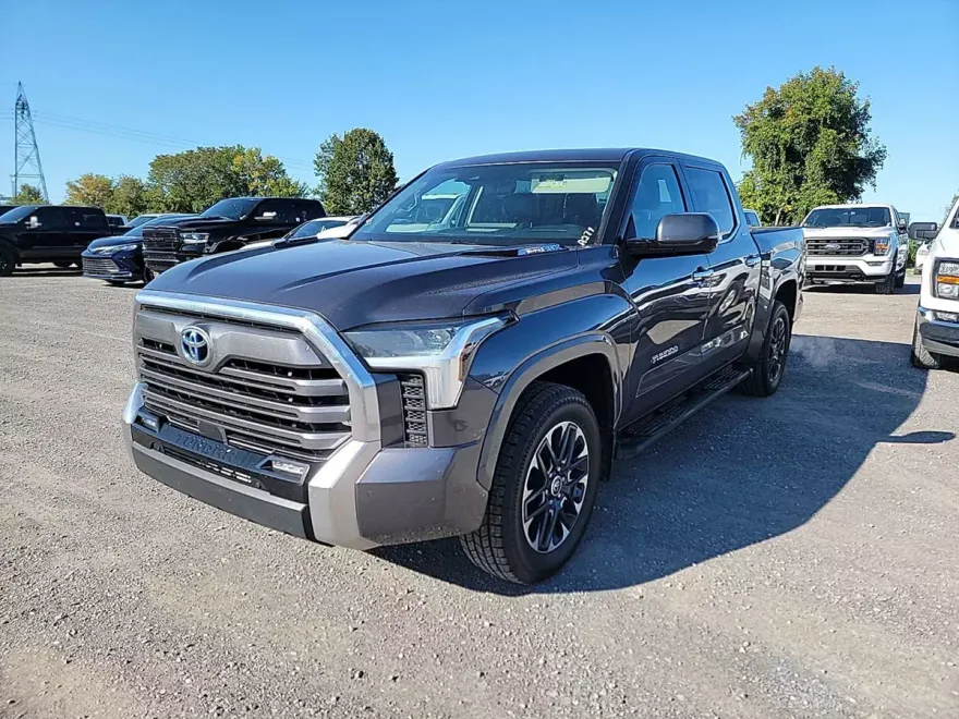 2023 Toyota Tundra Limited photo 1