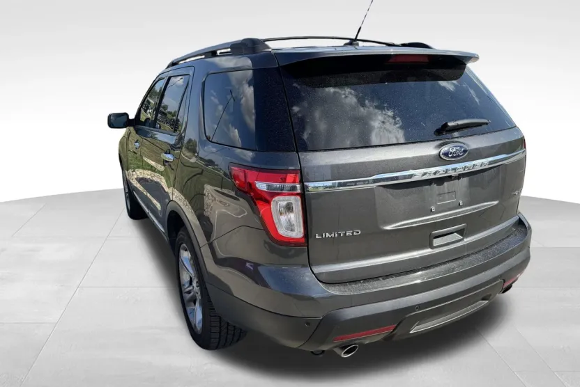 2015 Ford Explorer Limited photo 1
