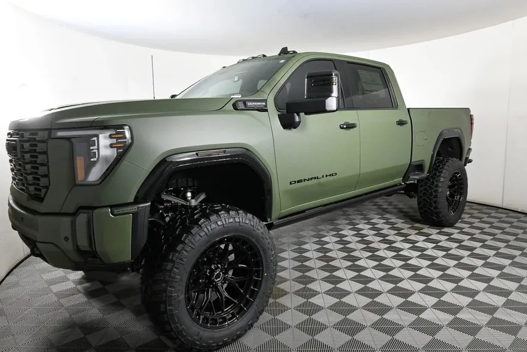 2025 Gmc Sierra 2500 HD Denali Ultimate photo 1