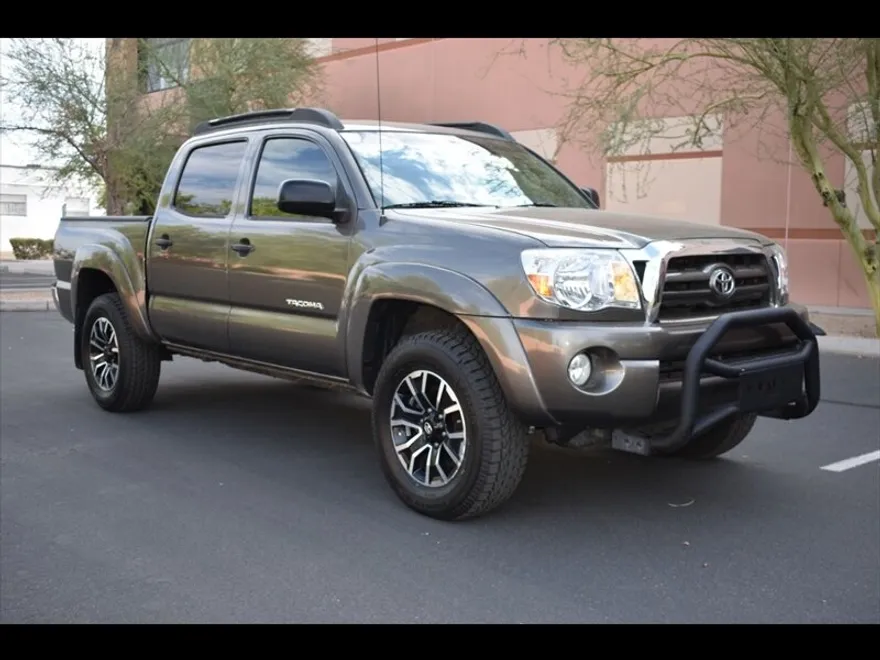 2009 Toyota Tacoma PreRunner V6 SR5 photo 1