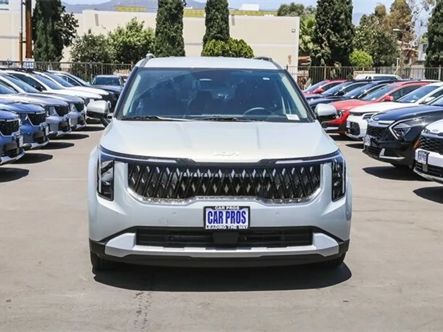 2026 Kia Carnival EX photo 1
