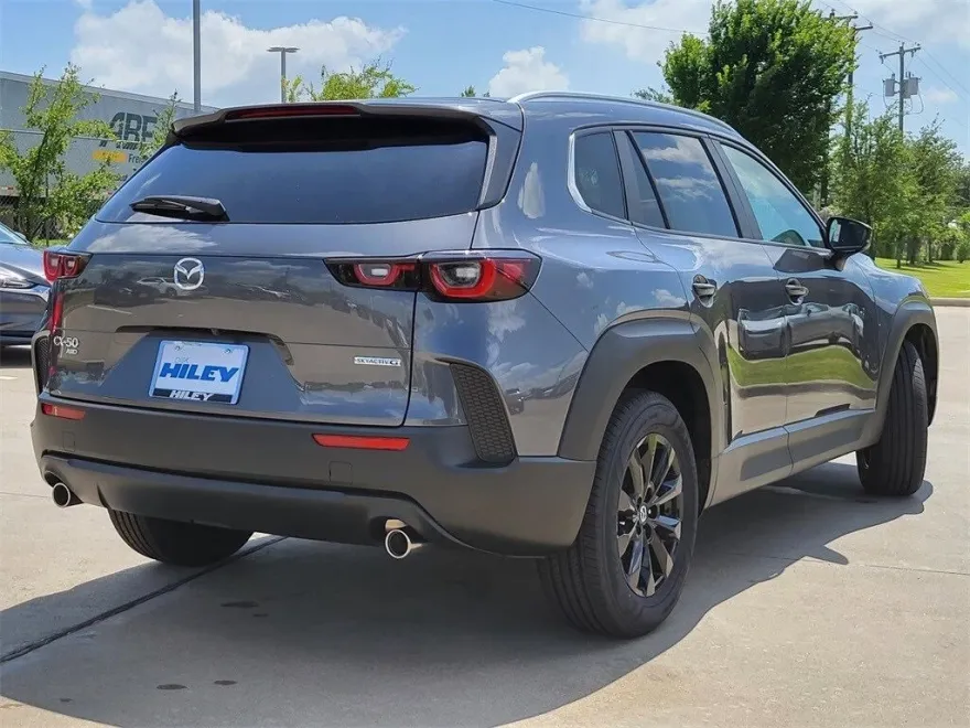 2025 Mazda CX-50 2.5 S Preferred photo 1