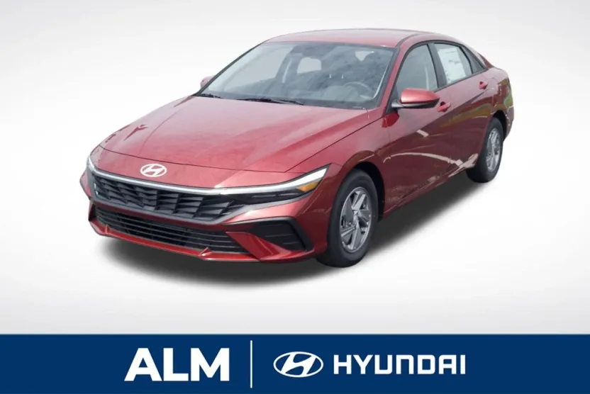 2025 Hyundai Elantra SE photo 1
