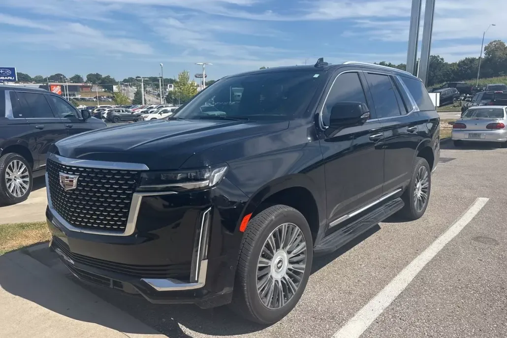 2023 Cadillac Escalade Premium Luxury photo 1