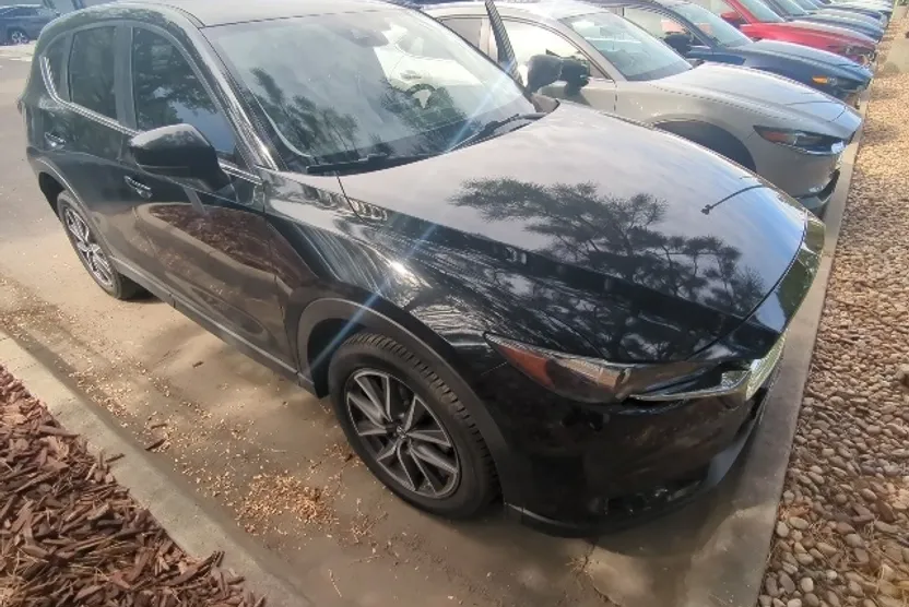 2018 Mazda CX-5 Touring photo 1