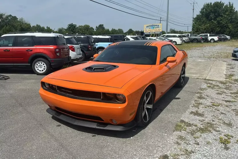 2014 Dodge Challenger R/T Shaker photo 1