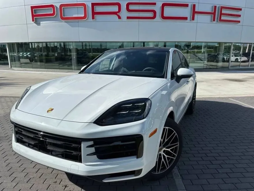 2025 Porsche Cayenne Coupe photo 1