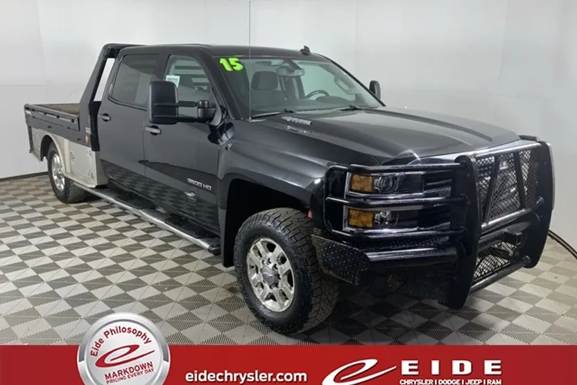 2015 Chevrolet Silverado 3500HD LT photo 1