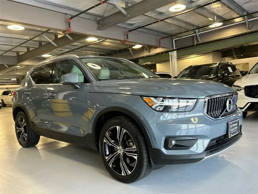 2021 Volvo XC40 T5 Inscription photo 1