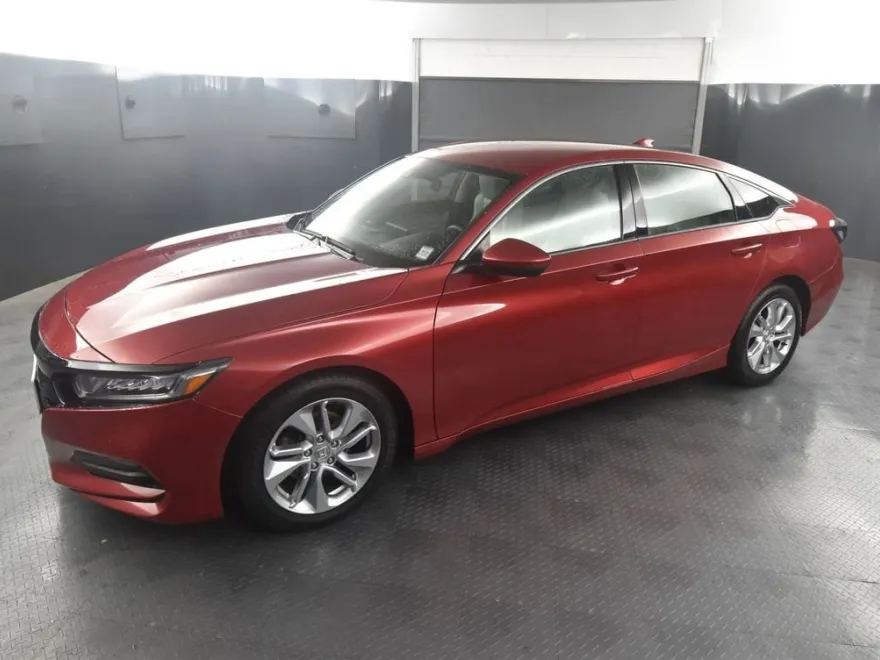 2018 Honda Accord LX photo 1