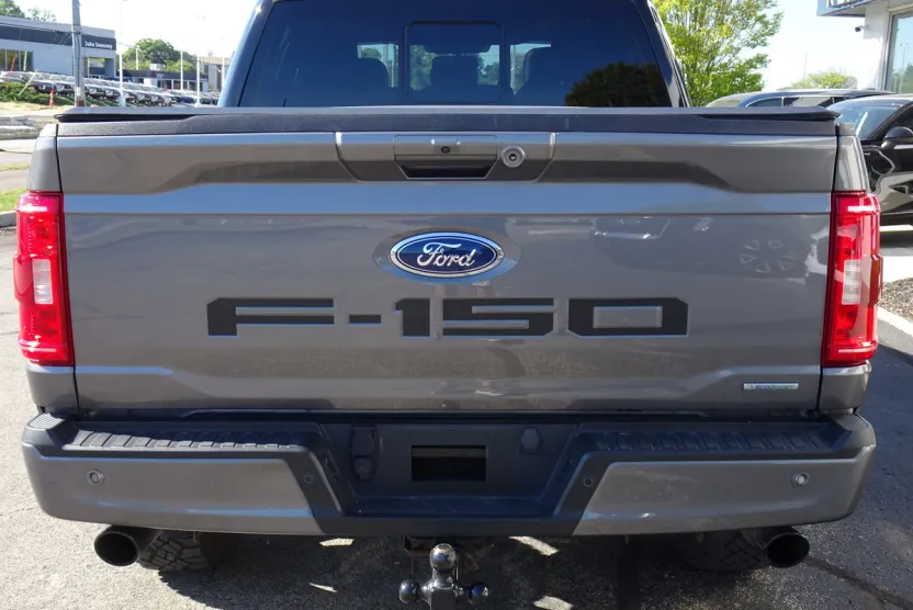2021 Ford F-150 XLT photo 1