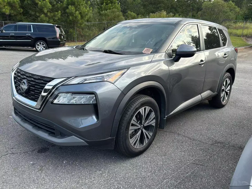 2022 Nissan Rogue SV photo 1