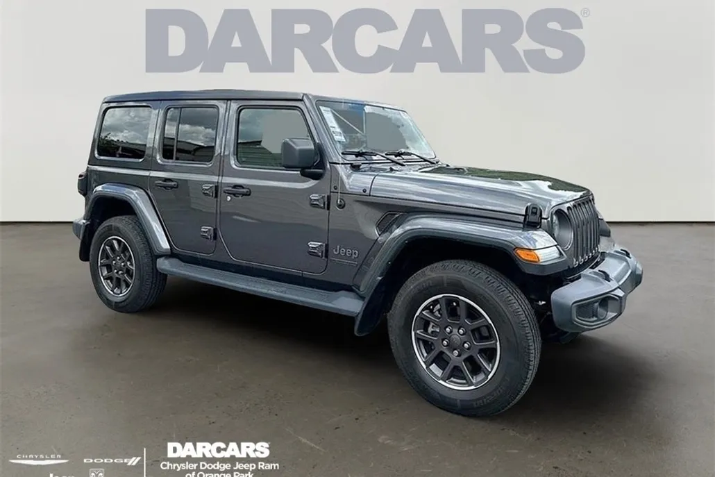 2021 Jeep Wrangler Unlimited Sahara photo 1