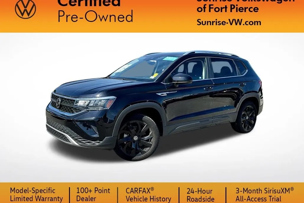 2023 Volkswagen Taos SE photo 1