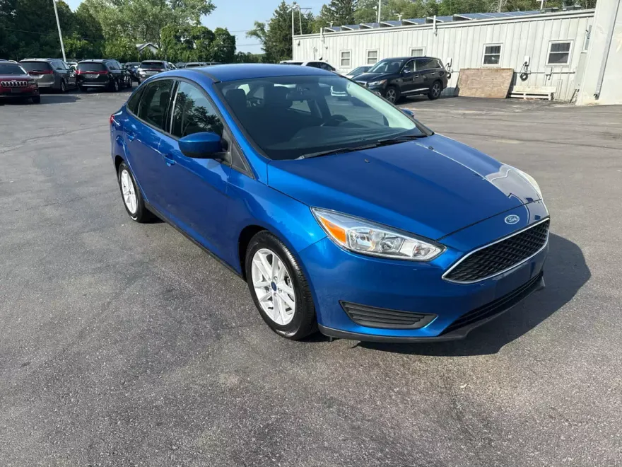 2018 Ford Focus SE photo 1