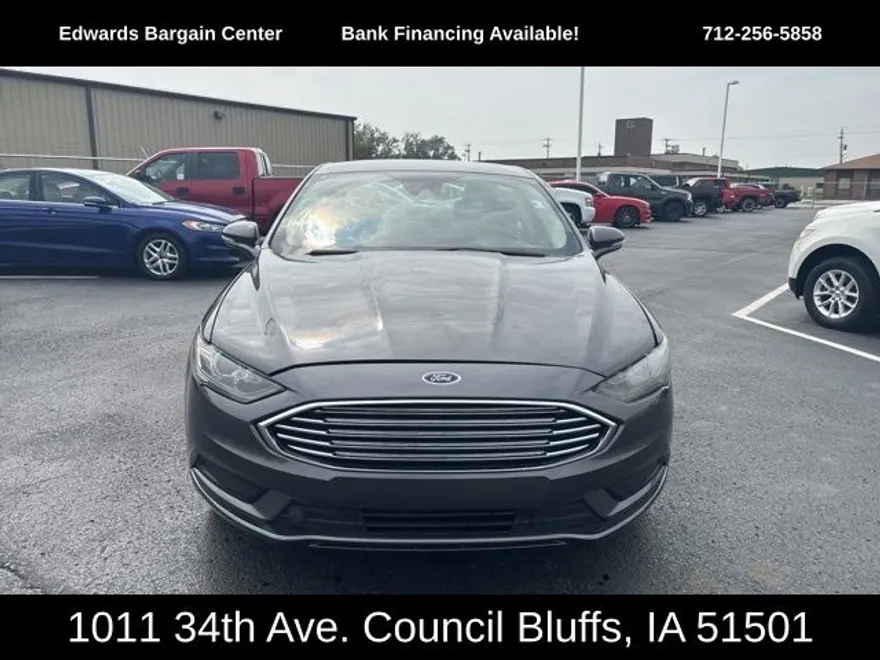 2017 Ford Fusion SE photo 1