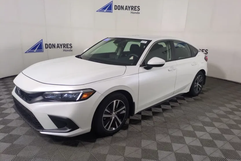 2024 Honda Civic LX photo 1