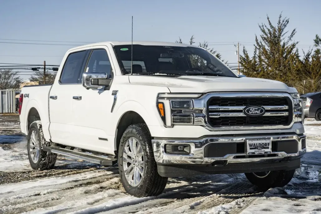 2025 Ford F-150 Lariat photo 1