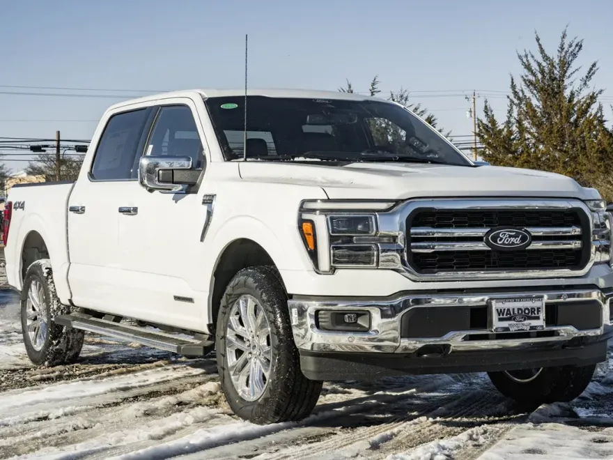 2025 Ford F-150 Lariat photo 1