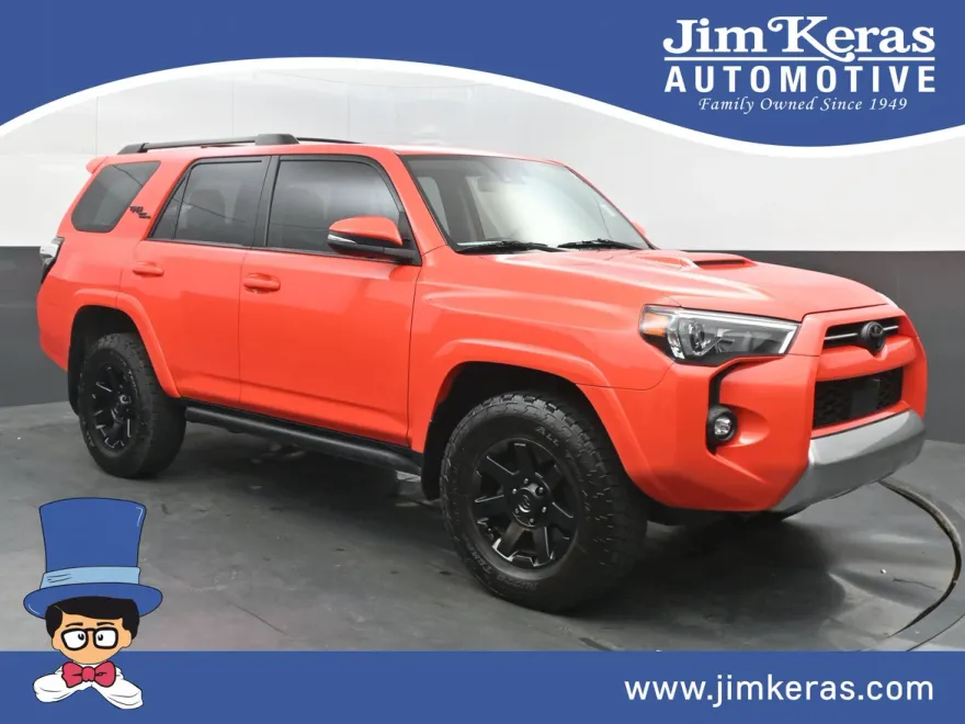 2024 Toyota 4Runner TRD Off-Road Premium photo 1