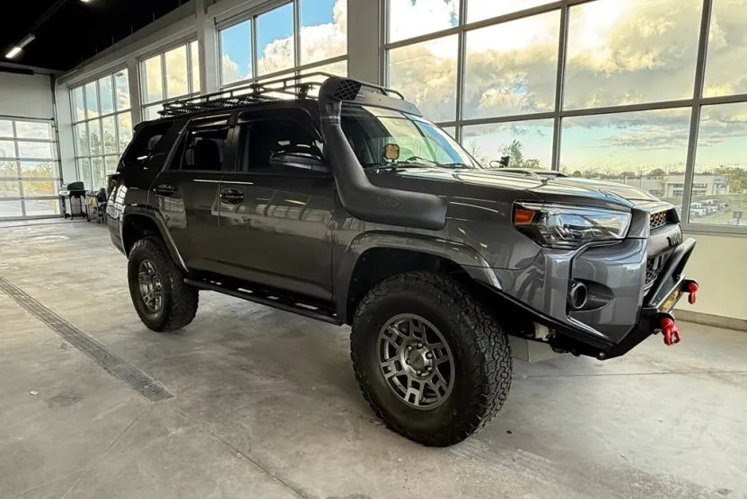 2020 Toyota 4Runner Venture Special Edition Off-Road photo 1