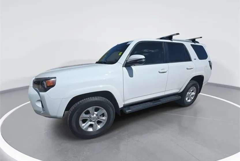 2023 Toyota 4Runner SR5 Premium photo 1